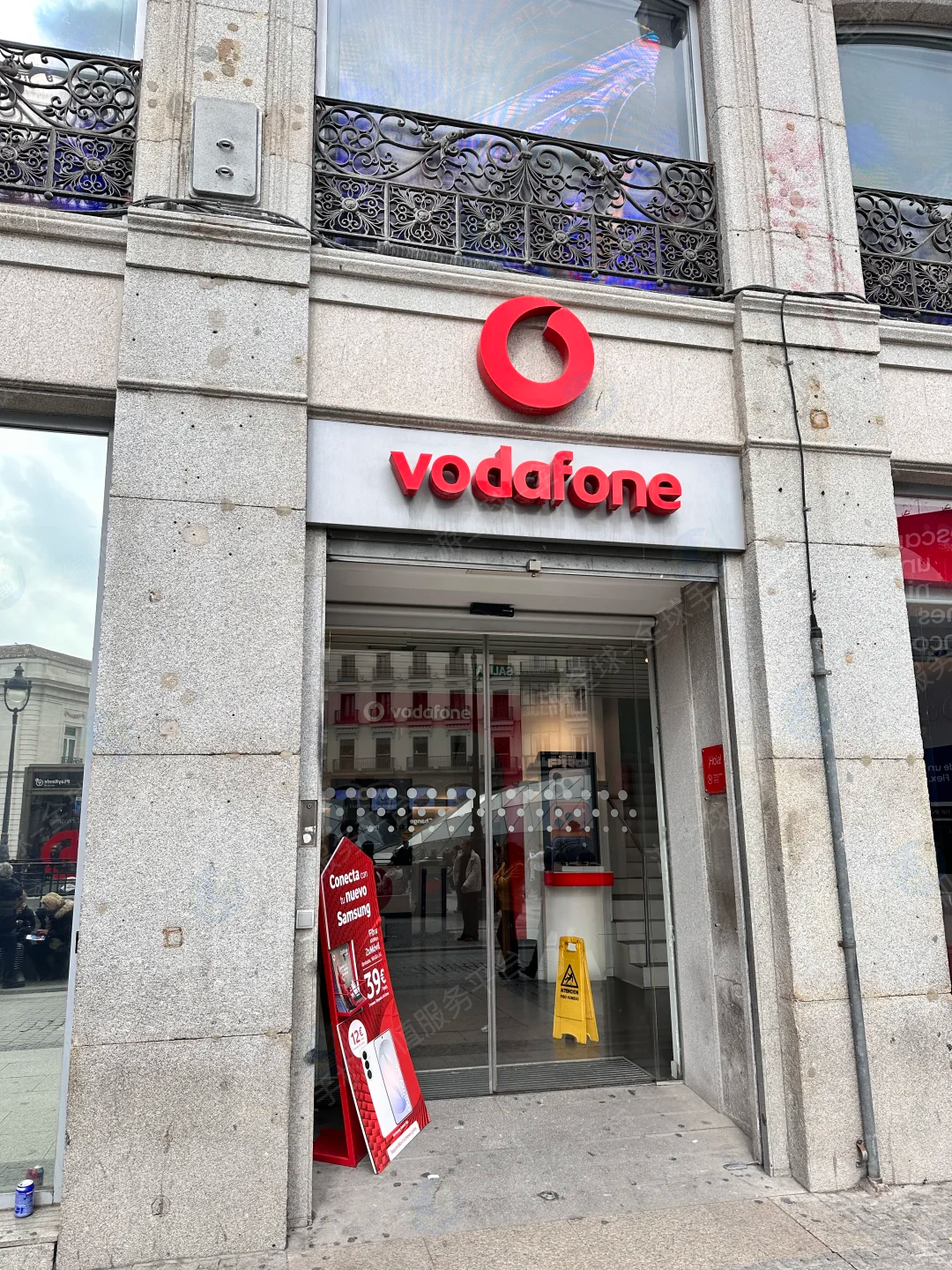 人在中国怎么给意大利Vodafone手机号充值？回国后也能处理意大利电话卡
